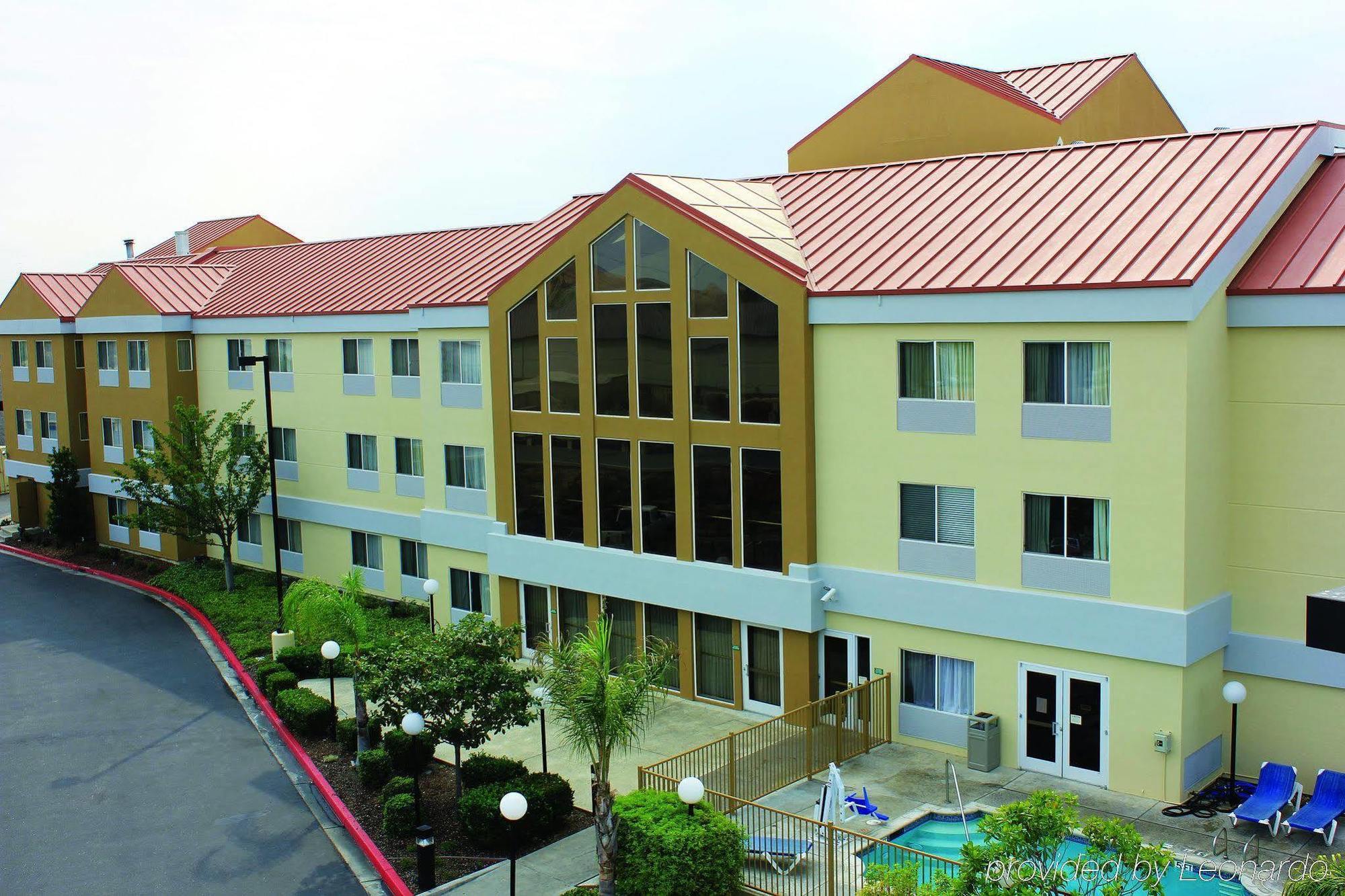La Quinta By Wyndham Dublin - Pleasanton Hotel Exterior photo